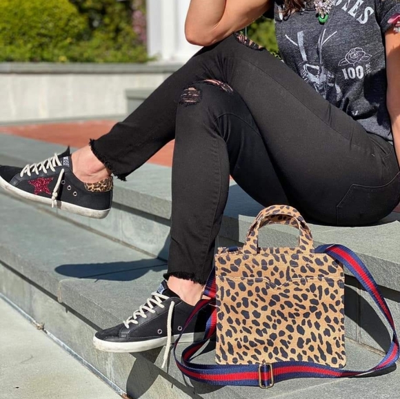 Sold out Stella and Dot Game Changer Mini in Animal Dot - Picture 3 of 3